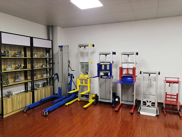 Quel est l'&eacute;quipement de levage utilis&eacute; dans un entrep&ocirc;t