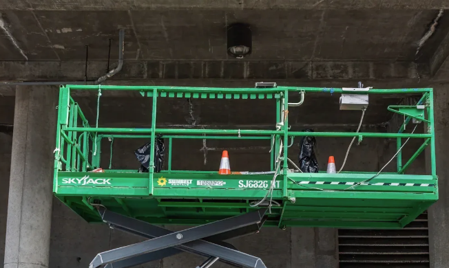 Comment faire fonctionner une location de lifting des ciseaux en toute sécurité et efficacement?